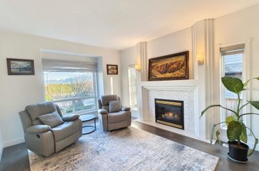 17802 100a AVE Surrey, Surrey Apartments for sale, MLS® R2983147