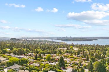 1895 Rosebery AVE West Vancouver, West Vancouver Apartments for sale, MLS® R3007647