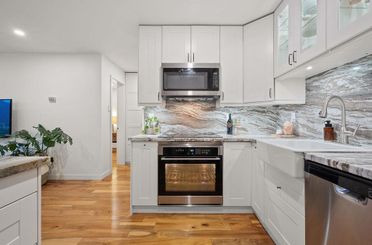 1904 145 St. Georges AVE North Vancouver, North Vancouver Apartments for sale, MLS® R3007874