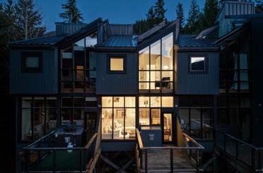 2 2221 Gondola Way Whistler, Whistler Apartments for sale, MLS® R2996101