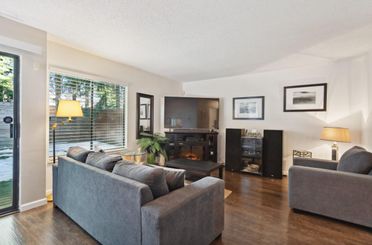 200 10620 150 ST Surrey, Surrey Apartments for sale, MLS® R2966218