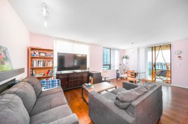 2002 4333 Central BLVD Burnaby, Burnaby Apartments for sale, MLS® R2927326