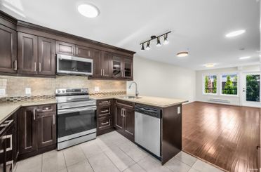 201 423 8th ST New Westminster, New Westminster Apartments for sale, MLS® R3010248