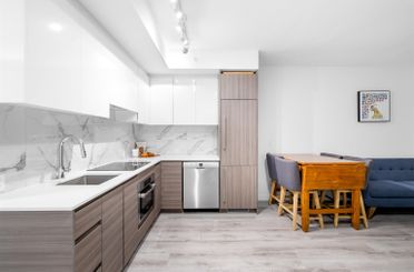 2010 10626 City Parkway Surrey, Surrey Apartments for sale, MLS® R2987476