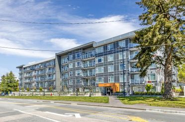 202 10838 Whalley BLVD Surrey, Surrey Apartments for sale, MLS® R2979077