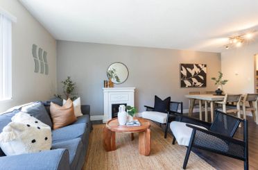 202 1526 George ST White Rock, White Rock Apartments for sale, MLS® R2971426