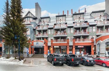 202 4369 Main ST Whistler, Whistler Apartments for sale, MLS® R2970105