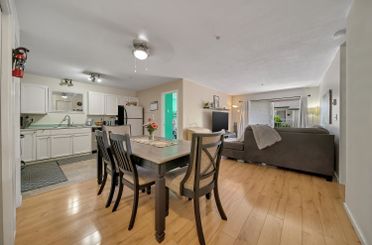 202 46777 Yale RD Chilliwack, Chilliwack Apartments for sale, MLS® R3009983