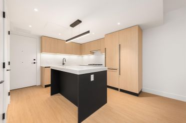203 2235 E Broadway Vancouver, Vancouver Apartments for sale, MLS® R2983233