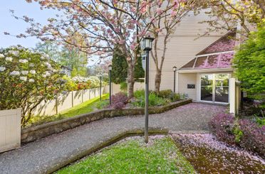 204 1155 Ross RD North Vancouver, North Vancouver Apartments for sale, MLS® R3029888