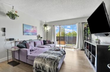 205 2425 Shaughnessy ST Port Coquitlam, Port Coquitlam Apartments for sale, MLS® R2995974