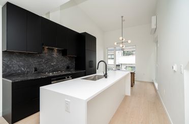 210 650 E 2nd ST North Vancouver, North Vancouver Apartments for sale, MLS® R3006686