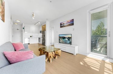 211 1621 Hamilton AVE North Vancouver, North Vancouver Apartments for sale, MLS® R3023249
