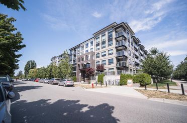 212 9233 Odlin RD Richmond, Richmond Apartments for sale, MLS® R3028895