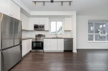 214 15738 85 AVE Surrey, Surrey Apartments for sale, MLS® R2999553
