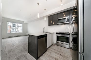 214 19567 64 AVE Surrey, Surrey Apartments for sale, MLS® R3009775