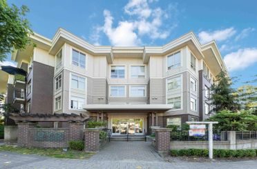 216 13555 Gateway DR Surrey, Surrey Apartments for sale, MLS® R3025864