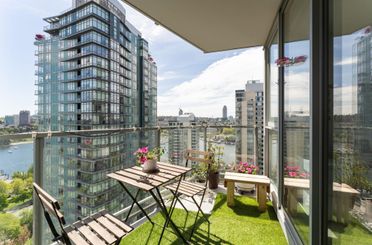 2201 1408 Strathmore Mews Vancouver, Vancouver Apartments for sale, MLS® R3000101