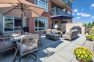 223 2970 King George BLVD Surrey, Surrey Apartments for sale, MLS® R2977602