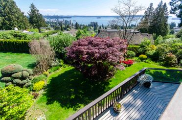 2440 Queens AVE West Vancouver, West Vancouver Apartments for sale, MLS® R2958501