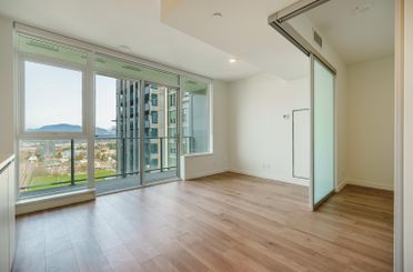 2503 10448 University DR Surrey, Surrey Apartments for sale, MLS® R3002363