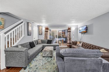 27 8555 King George BLVD Surrey, Surrey Apartments for sale, MLS® R2957249