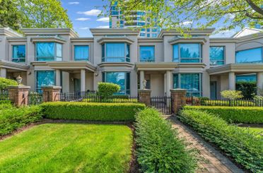 3 6611 Southoaks Crescent Burnaby, Burnaby Apartments for sale, MLS® R2999035
