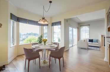 301 15130 Prospect AVE White Rock, White Rock Apartments for sale, MLS® R2988518