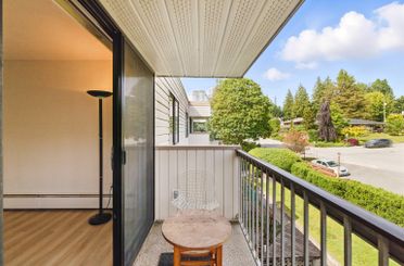 302 590 Whiting Way Coquitlam, Coquitlam Apartments for sale, MLS® R3015759