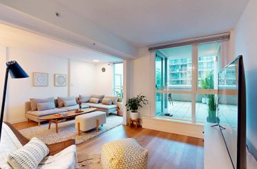 303 188 E Esplanade Esplanade North Vancouver, North Vancouver Apartments for sale, MLS® R2998061
