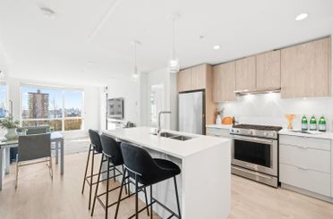 304 108 E 8th ST North Vancouver, North Vancouver Apartments for sale, MLS® R2986682