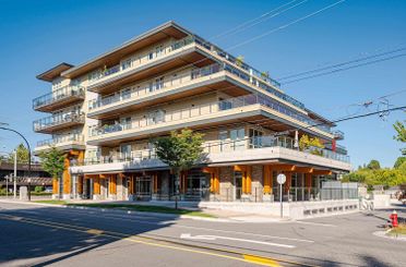 305 14022 North Bluff RD White Rock, White Rock Apartments for sale, MLS® R2970272