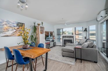 305 15241 18 AVE Surrey, Surrey Apartments for sale, MLS® R3011927