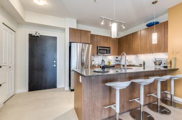305 245 Ross DR New Westminster, New Westminster Apartments for sale, MLS® R3006043