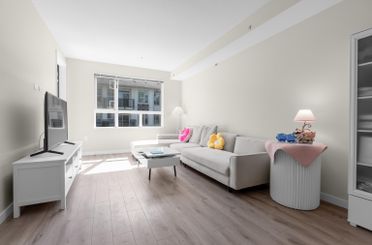 315 9233 Odlin RD Richmond, Richmond Apartments for sale, MLS® R3014782