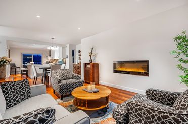 3343 Manning Crescent North Vancouver, North Vancouver Apartments for sale, MLS® R3002033