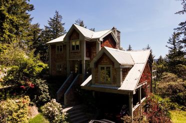 342 Creek RD Bowen Island, Bowen Island Apartments for sale, MLS® R2883166