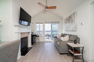 409 365 E 1st ST North Vancouver, North Vancouver Apartments for sale, MLS® R2999709