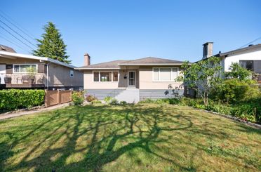 4262 Dumfries ST Vancouver, Vancouver Apartments for sale, MLS® R3012396