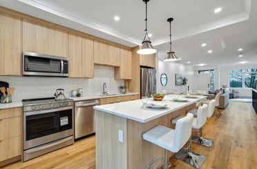 45 E Eighth AVE New Westminster, New Westminster Apartments for sale, MLS® R3020542