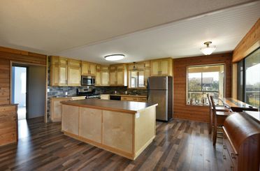 4926 Arbutus RD Sechelt, Sechelt Apartments for sale, MLS® R2987732