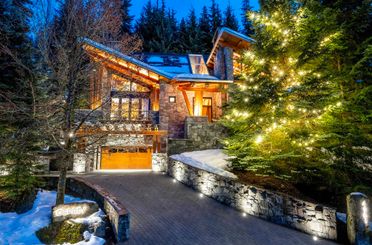 4961 Horstman LN Whistler, Whistler Apartments for sale, MLS® R2951773