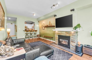 514 3600 Windcrest DR North Vancouver, North Vancouver Apartments for sale, MLS® R3030430