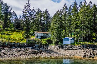 5423 Hooson RD Pender Island, Pender Island Apartments for sale, MLS® R2999686