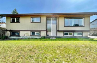 5693 Dolphin ST Sechelt, Sechelt Apartments for sale, MLS® R2959713