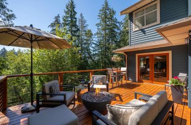 5780 Cranley DR West Vancouver, West Vancouver Apartments for sale, MLS® R3005590