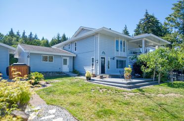 6135 Fairway AVE Sechelt, Sechelt Apartments for sale, MLS® R2905446