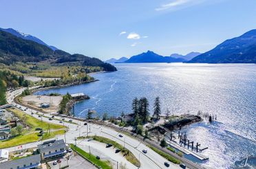 642 Lower Crescent Squamish, Squamish Apartments for sale, MLS® R2998423