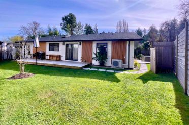 655 Dougall RD Gibsons, Gibsons Apartments for sale, MLS® R2990930