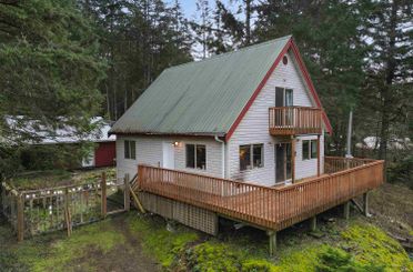 702 Charter RD Mayne Island, Mayne Island Apartments for sale, MLS® R2977609